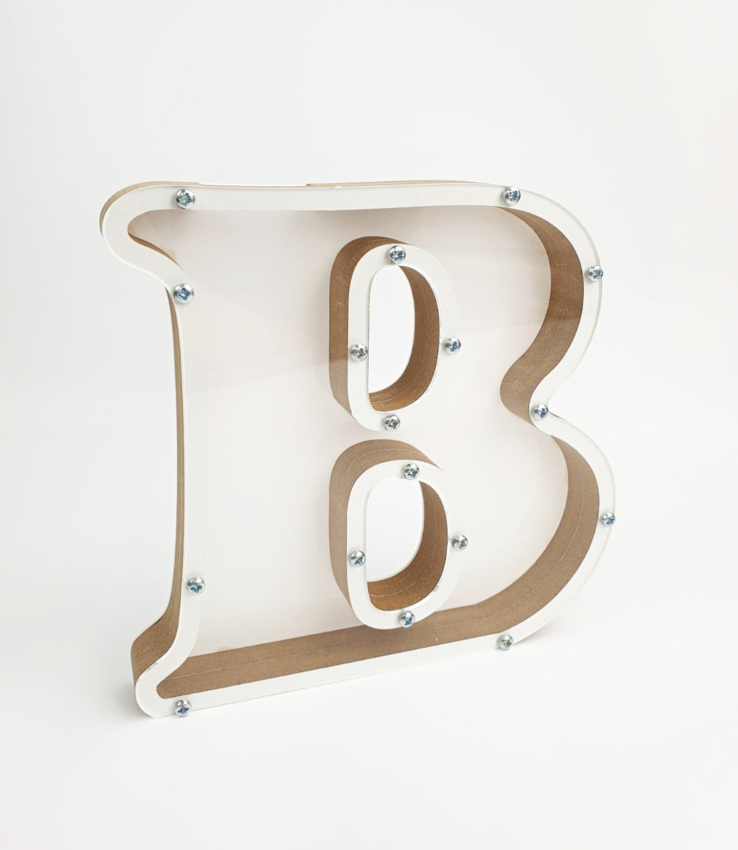 Balta medinė taupyklė raidė 30 cm