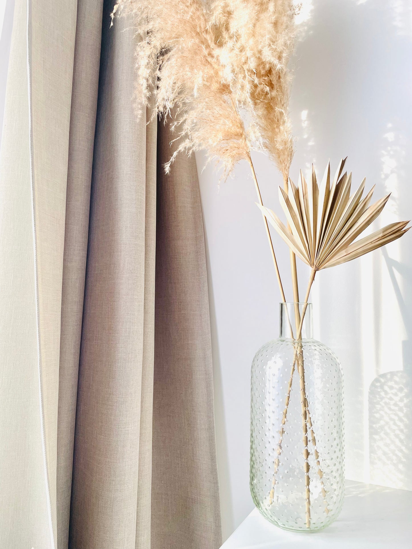 Skaidraus stiklo aukšta vaza Bubble