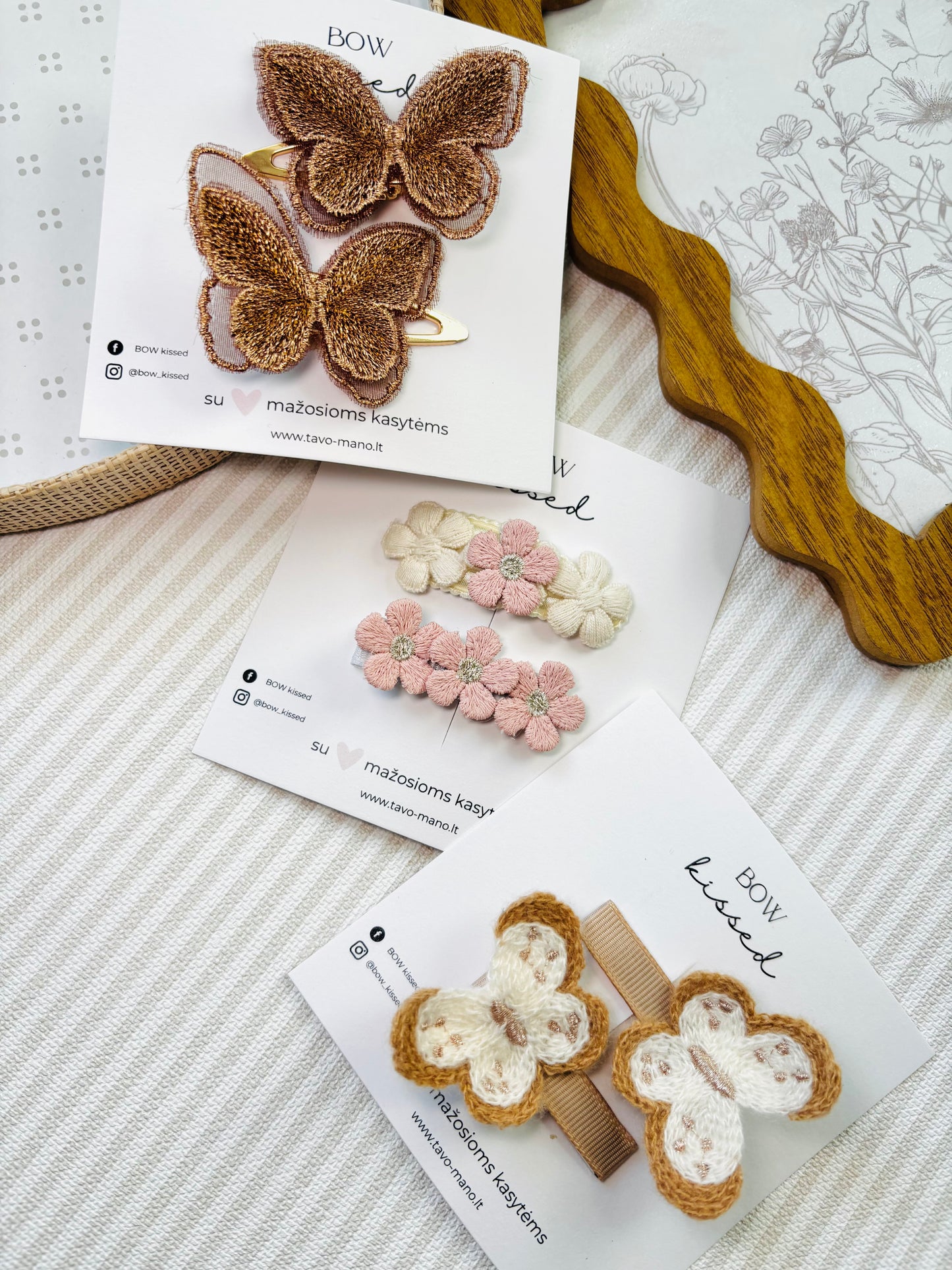 Segtukų komplektas su nertais drugeliais